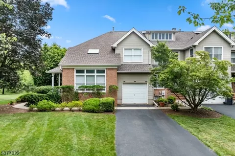 27 Flemming Dr, Hillsborough, NJ 08844