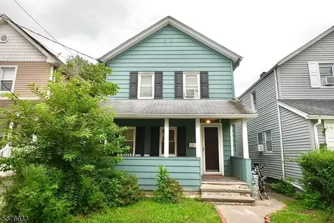 13 Thomas St, Bloomfield, NJ 07003