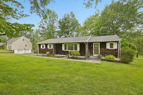 1252 Washington Valley Rd, Bridgewater, NJ 08807