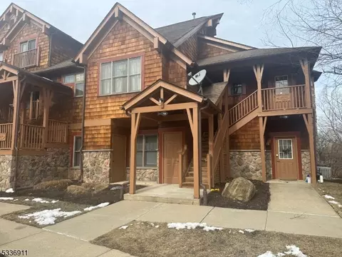7 Maple Cres #13, Vernon, NJ 07462