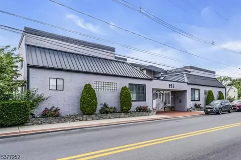 151 Liberty St #7, Little Ferry, NJ 07643