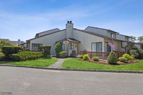 250 Ridgedale Ave #X-2, Florham Park, NJ 07932