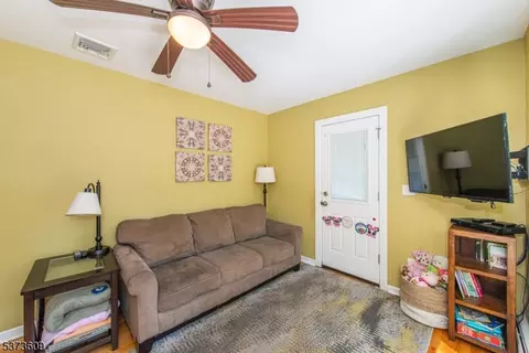 176 Beechwood Dr, Wayne, NJ 07470 photo 15