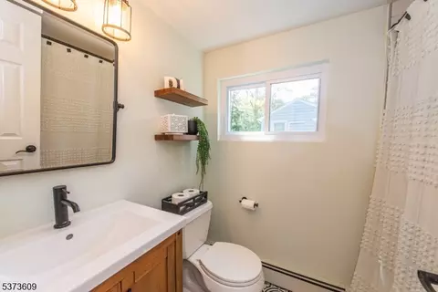176 Beechwood Dr, Wayne, NJ 07470 photo 20
