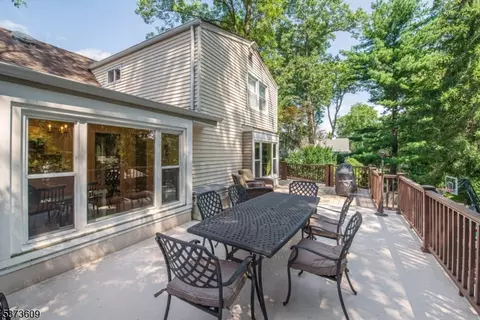 176 Beechwood Dr, Wayne, NJ 07470 photo 30
