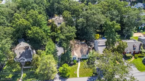 176 Beechwood Dr, Wayne, NJ 07470 photo 36