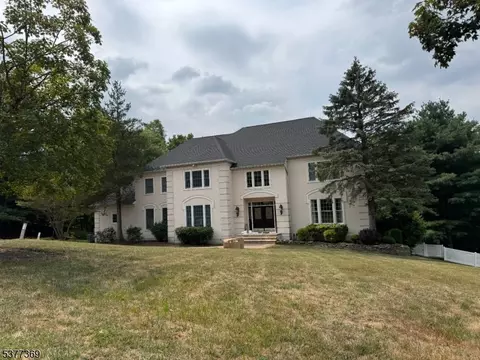 17 Shadow Ridge Run, Wayne, NJ 07470
