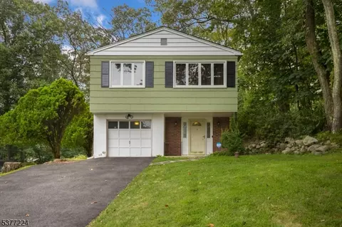 126 Harris Ave, Stanhope, NJ 07874