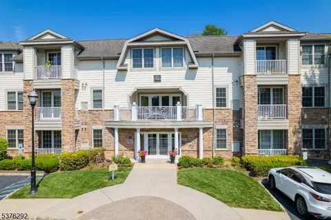 274 Victoria Dr #274, Bridgewater, NJ 08807