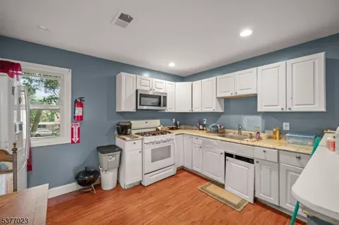 726 E 6th St #2, Plainfield, NJ 07062 photo 8