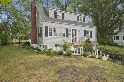 55 Valley View Ter, Wayne, NJ 07470 photo 2