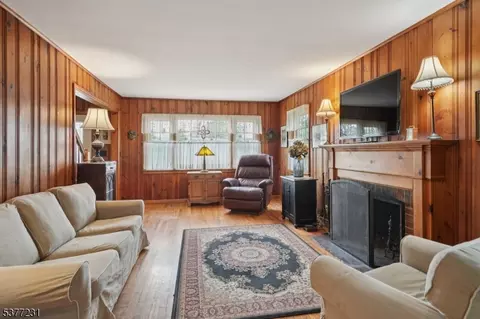 55 Valley View Ter, Wayne, NJ 07470 photo 10