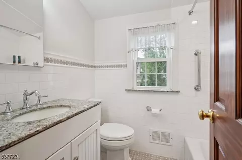 55 Valley View Ter, Wayne, NJ 07470 photo 26