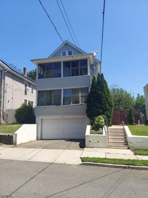 121 Prescott Ave, Hawthorne, NJ 07506