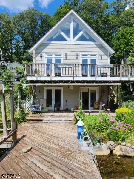 7 Lakeview Trl, Byram Twp, NJ 07821