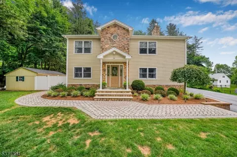 10 Paddock Rd, Franklin, NJ 07416