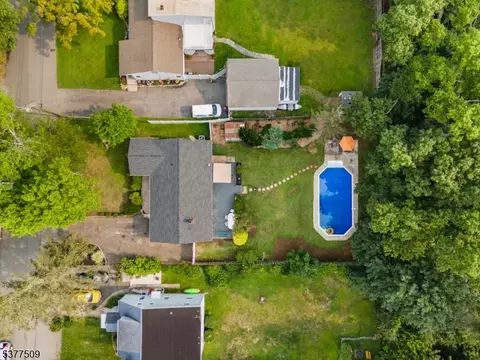 120 Greenwood Ave, Pequannock Twp, NJ 07440