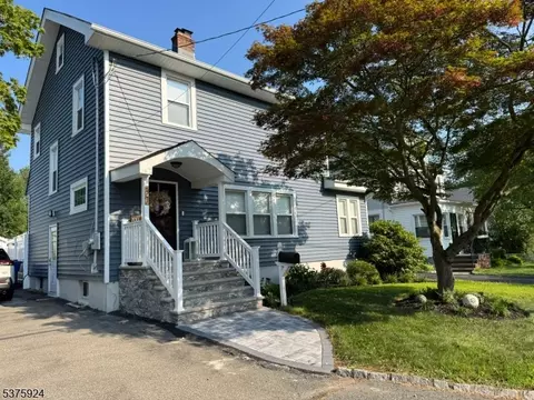 97 Burnham Rd, Morris Plains, NJ 07950