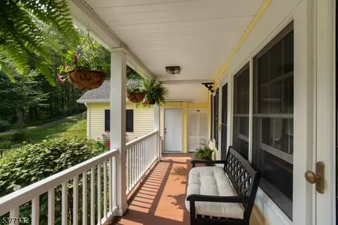 4 Mill Rd, Flanders, NJ 07836 photo 6