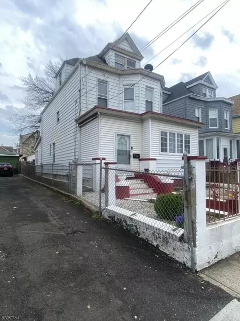 151 Van Buren St, Passaic, NJ 07055