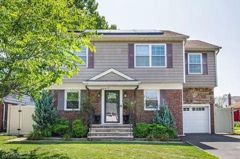 122 Hillman Dr, Elmwood Park, NJ 07407