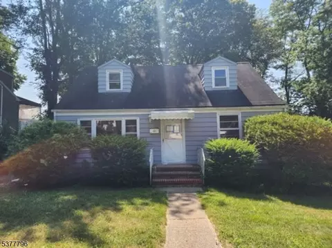44 Hillairy Ave, Morristown, NJ 07960