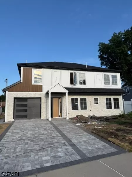 25 Hahn Ave, Rochelle Park, NJ 07662