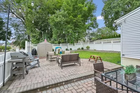 40 Eaton Pl, Bloomfield, NJ 07003 photo 24