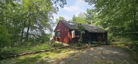 76 N Mount Lebanon Rd, Port Murray, NJ 07865