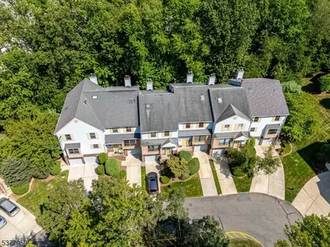 3601 Spring Brook Dr, Edison, NJ 08820 photo 6