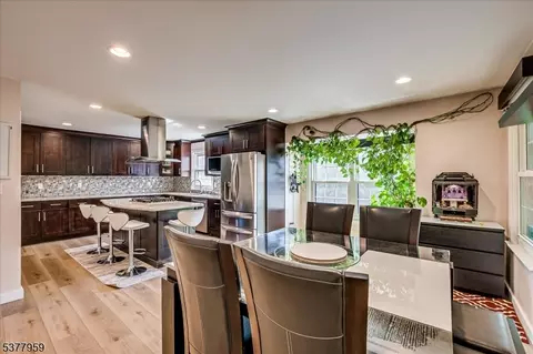 3601 Spring Brook Dr, Edison, NJ 08820 photo 19