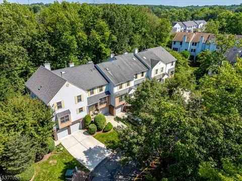3601 Spring Brook Dr, Edison, NJ 08820 photo 5