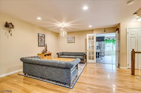 3601 Spring Brook Dr, Edison, NJ 08820 photo 17