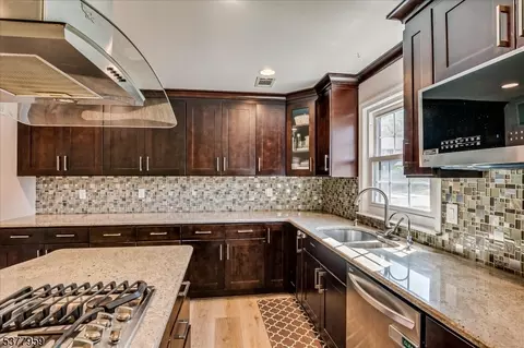 3601 Spring Brook Dr, Edison, NJ 08820 photo 21