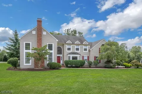 30 Cooper Ln, Basking Ridge, NJ 07920