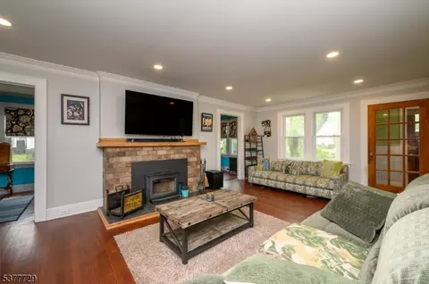 1138 Gresham Rd, Plainfield, NJ 07062 photo 5