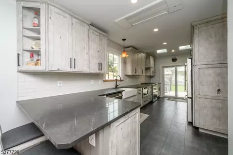 1138 Gresham Rd, Plainfield, NJ 07062 photo 10