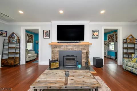 1138 Gresham Rd, Plainfield, NJ 07062 photo 6