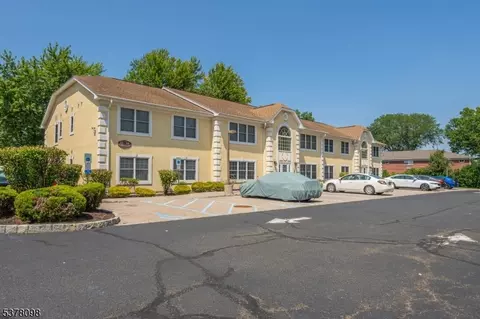 24 Cellar Ave, Clark, NJ 07066