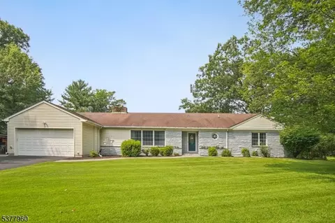 14 Dayton Rd, Flemington, NJ 08822
