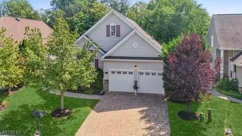 12 Witherspoon Way, Somerset, NJ 08873