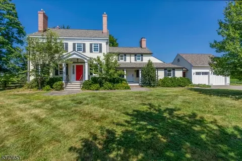 35 Lehigh Rd, Branchburg, NJ 08853