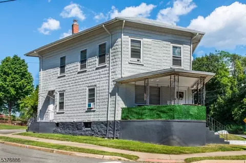 9-11 Stoll St, Netcong, NJ 07857