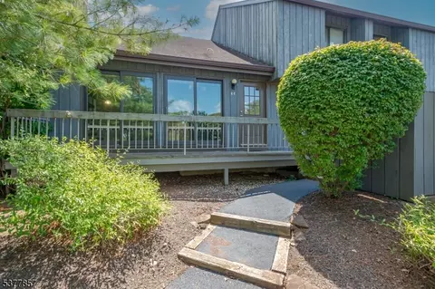 299 Gemini Dr #2C, Hillsborough, NJ 08844
