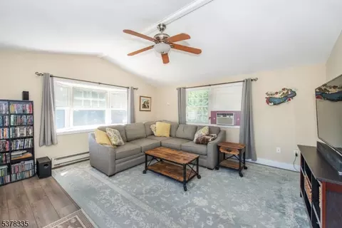 40 Prospect Rd, Wayne, NJ 07470 photo 4