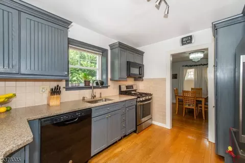 40 Prospect Rd, Wayne, NJ 07470 photo 2