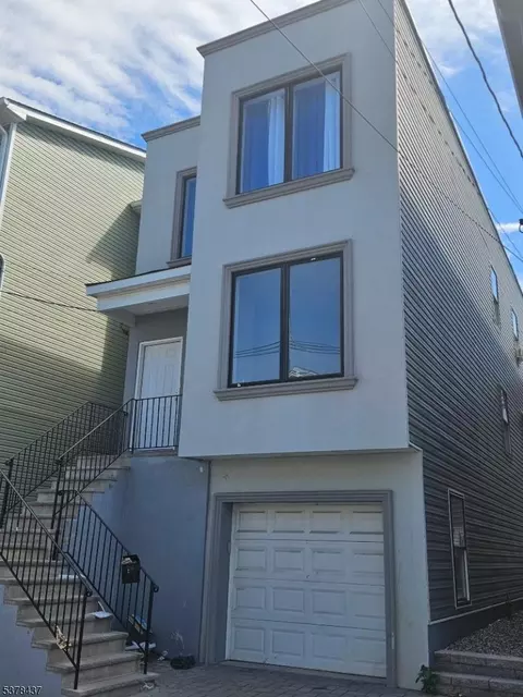 489 Summer St, Paterson, NJ 07501