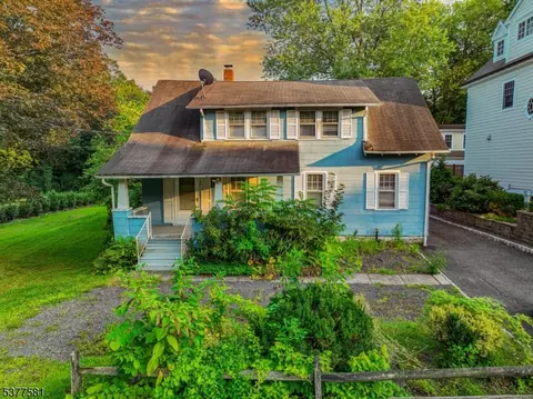 22 Dayton St, Basking Ridge, NJ 07920