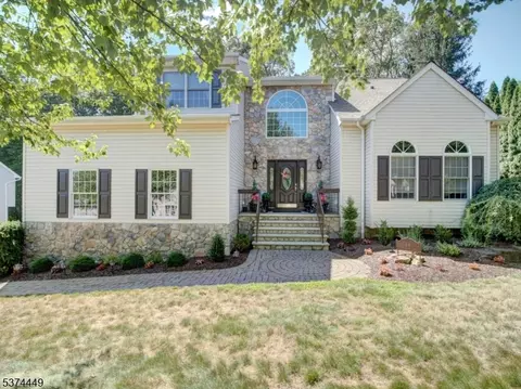 64 Fox Chase Ln, Ledgewood, NJ 07852