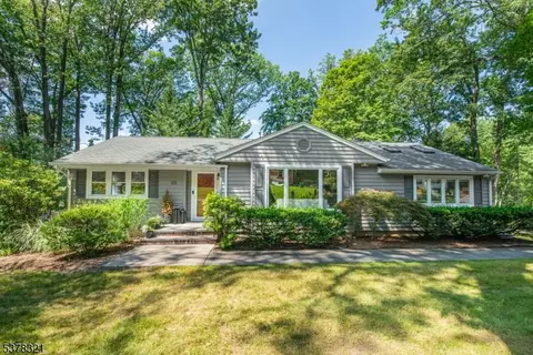 115 Redgate Rd, Boonton, NJ 07005